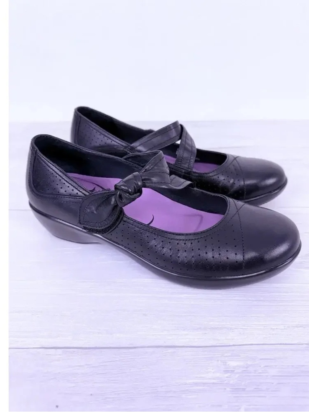 Dansko Diedra Women's Black Mary Jane Comfort Shoes- Knot Strap
BNIB
Size 41